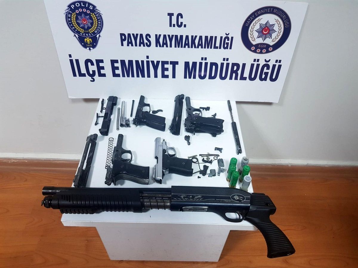 Son dakika haberi... Silahlı kavgadan cephanelik çıktı: 3 gözaltı