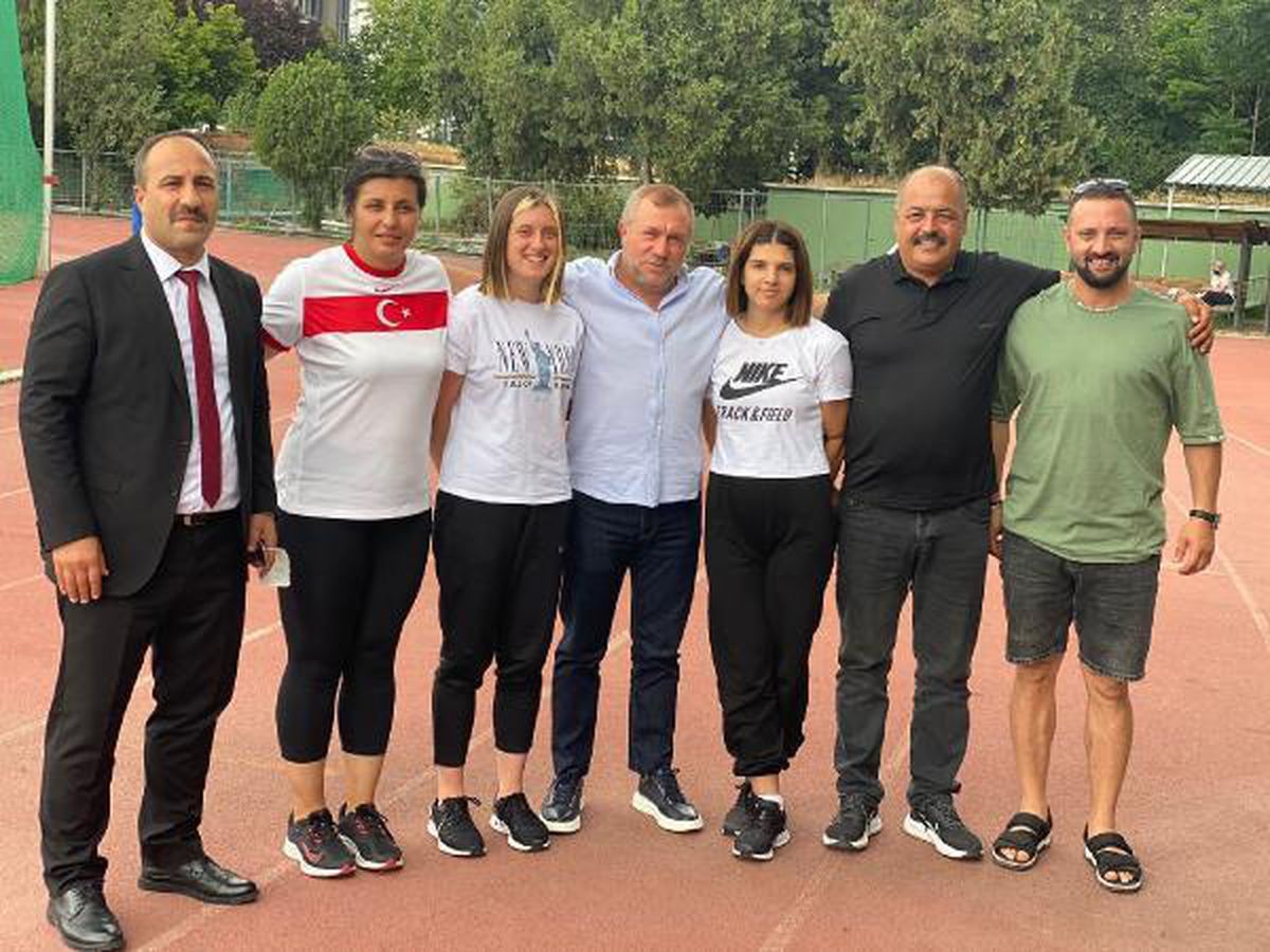 TÖSSFED Başkanı Birol Aydın: Tarih yazan sporcularımızı tebrik ediyorum