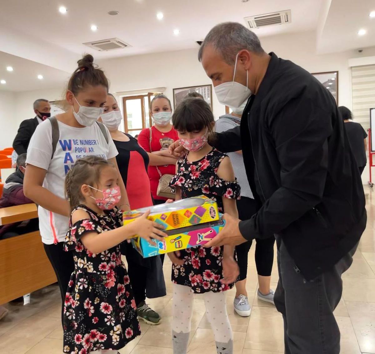 Vali Sonel: "Kapımız herkese açık"