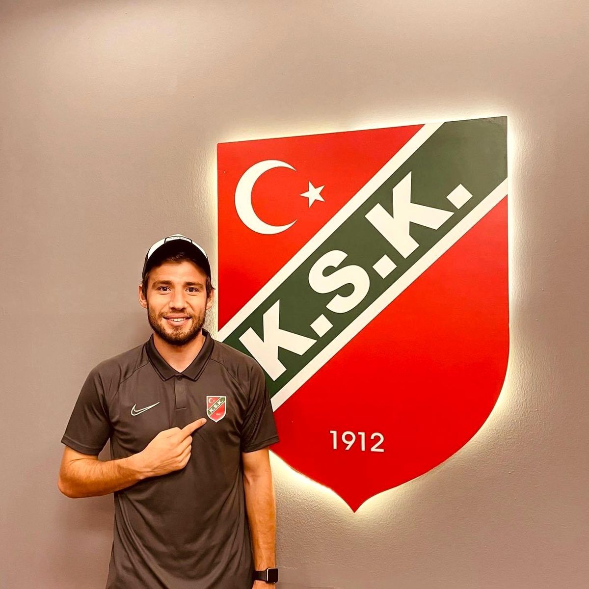 Yusuf Balcıoğlu Karşıyaka\'da