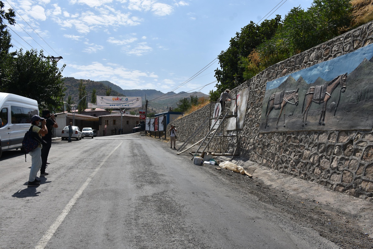 Çukurca\'da düzenlenen 3. Fotosafari ve Doğa Sporları Festivali sona erdi