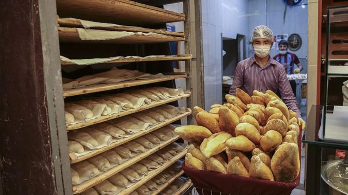 İstanbul\'un bazı ilçelerinde ekmek fiyatlarına yapılan zam ortalığı karıştırdı! Vatandaş tepki gösterdi, fırıncı savunma yaptı