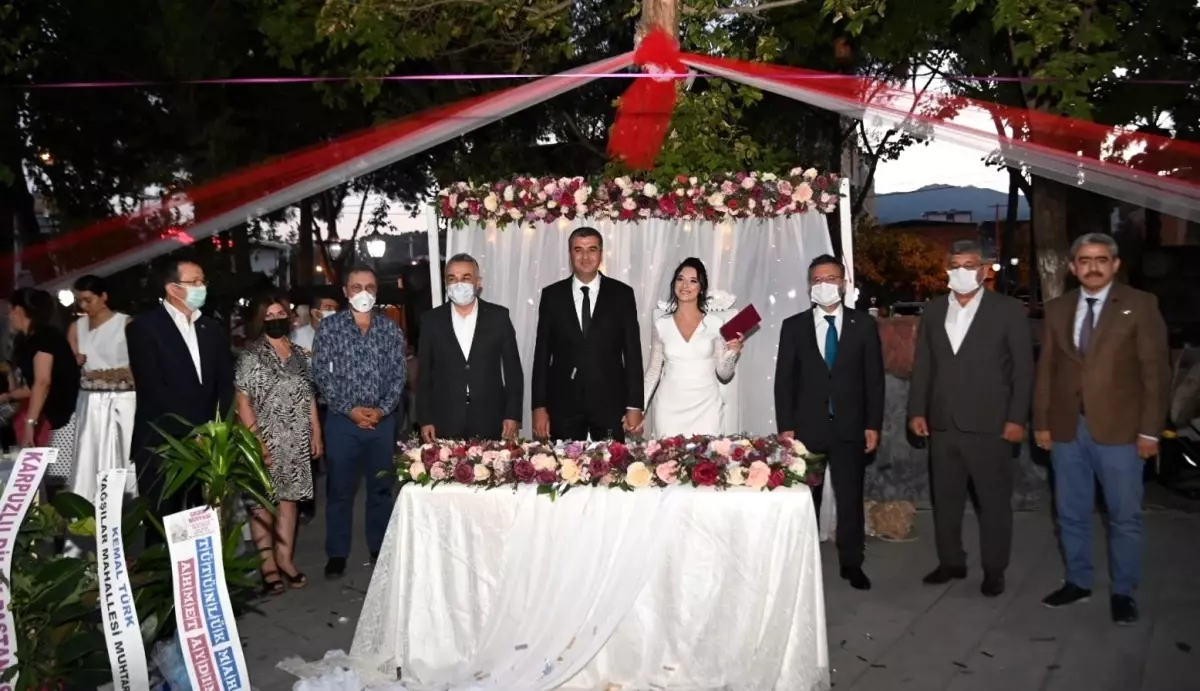 Karpuzlu Belediye Başkanı Dönmez nikah masasına oturdu