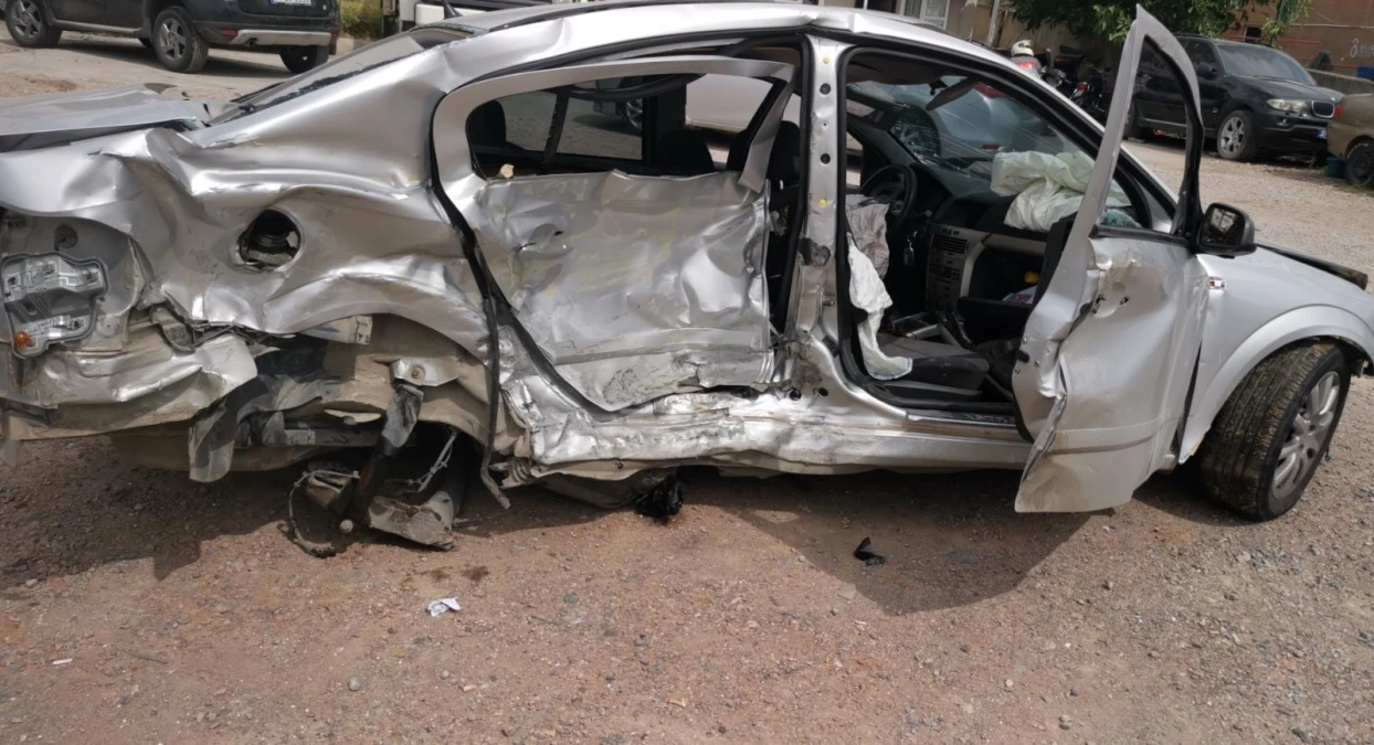 Kocaeli\'de zincirleme trafik kazası: 1 ölü, 2 yaralı