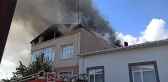 Ümraniye'de 3 katlı binada yangın paniği