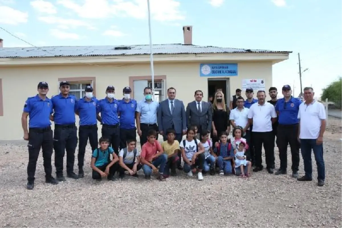 DİYARBAKIR - Cezaevi personelinin onardığı 6 yıldır atıl durumdaki okul eğitim öğretime açıldı