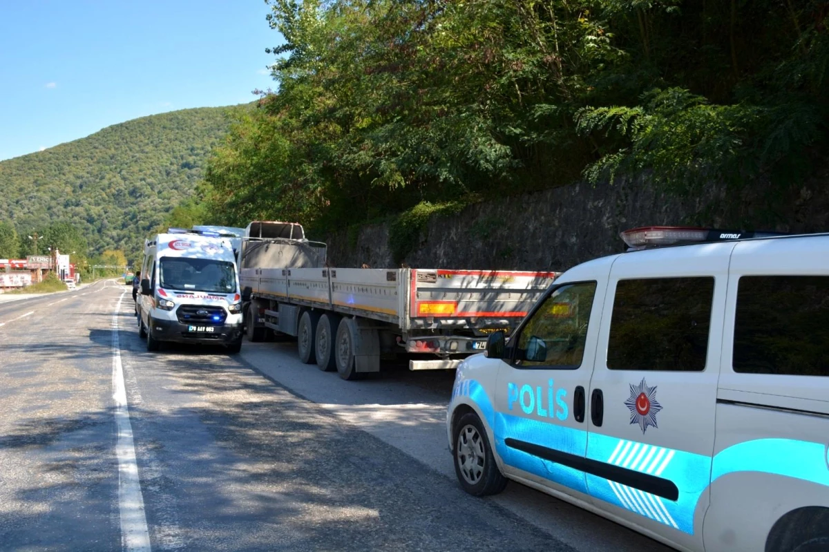 Son dakika haberleri: Dinlenmek için park ettiği tırın içinde ölü bulundu