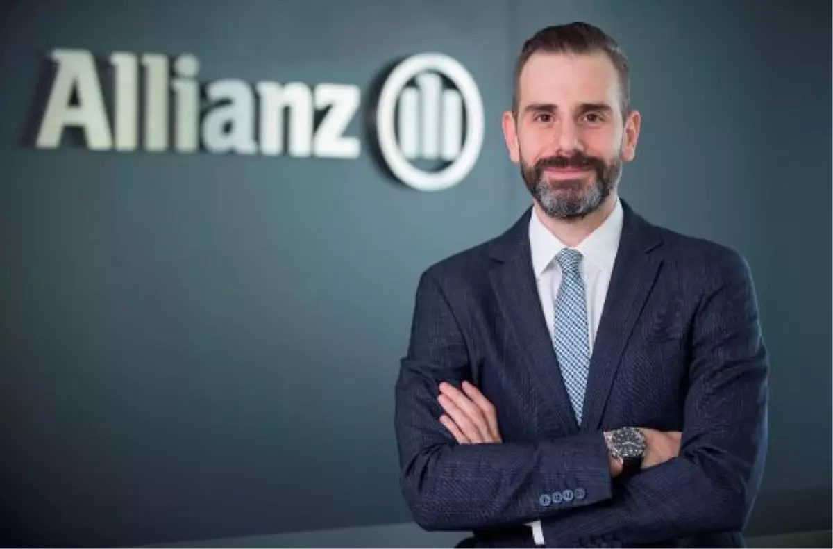 Allianz "Pes Değil, BES!" şarkısıyla gençleri BES\'e davet ediyor