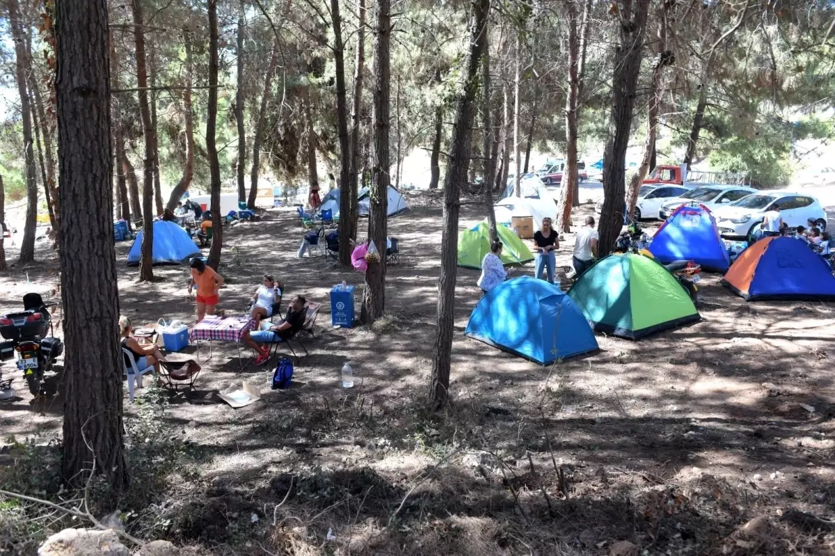 Her yaştan kampçı yeni "bi" kampta buluştu