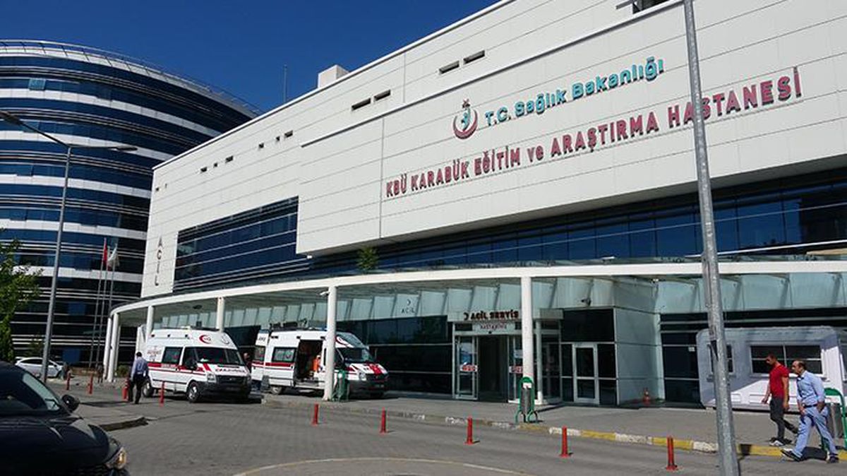 İşe gitmeyen hemşire evinde ölü bulundu