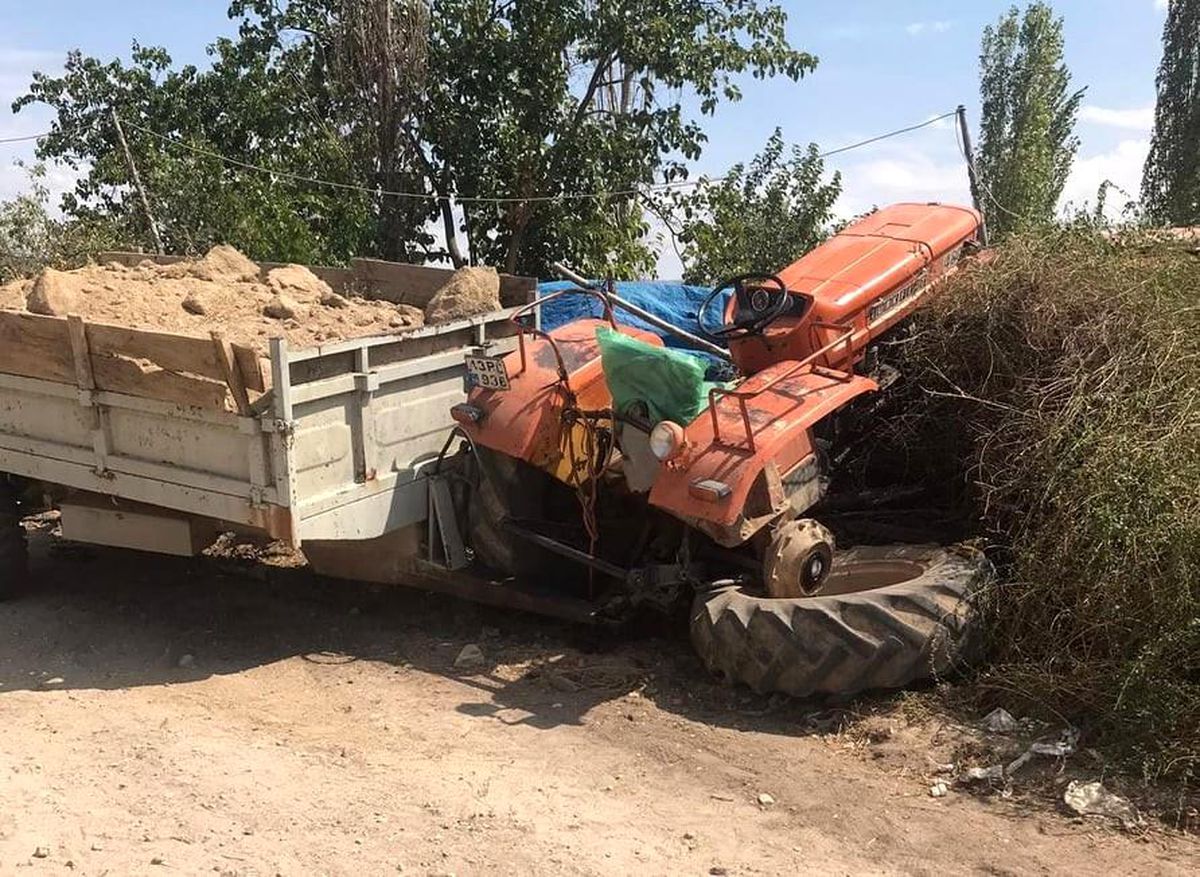 Kullandığı traktörünün altında kalarak hayatını kaybetti