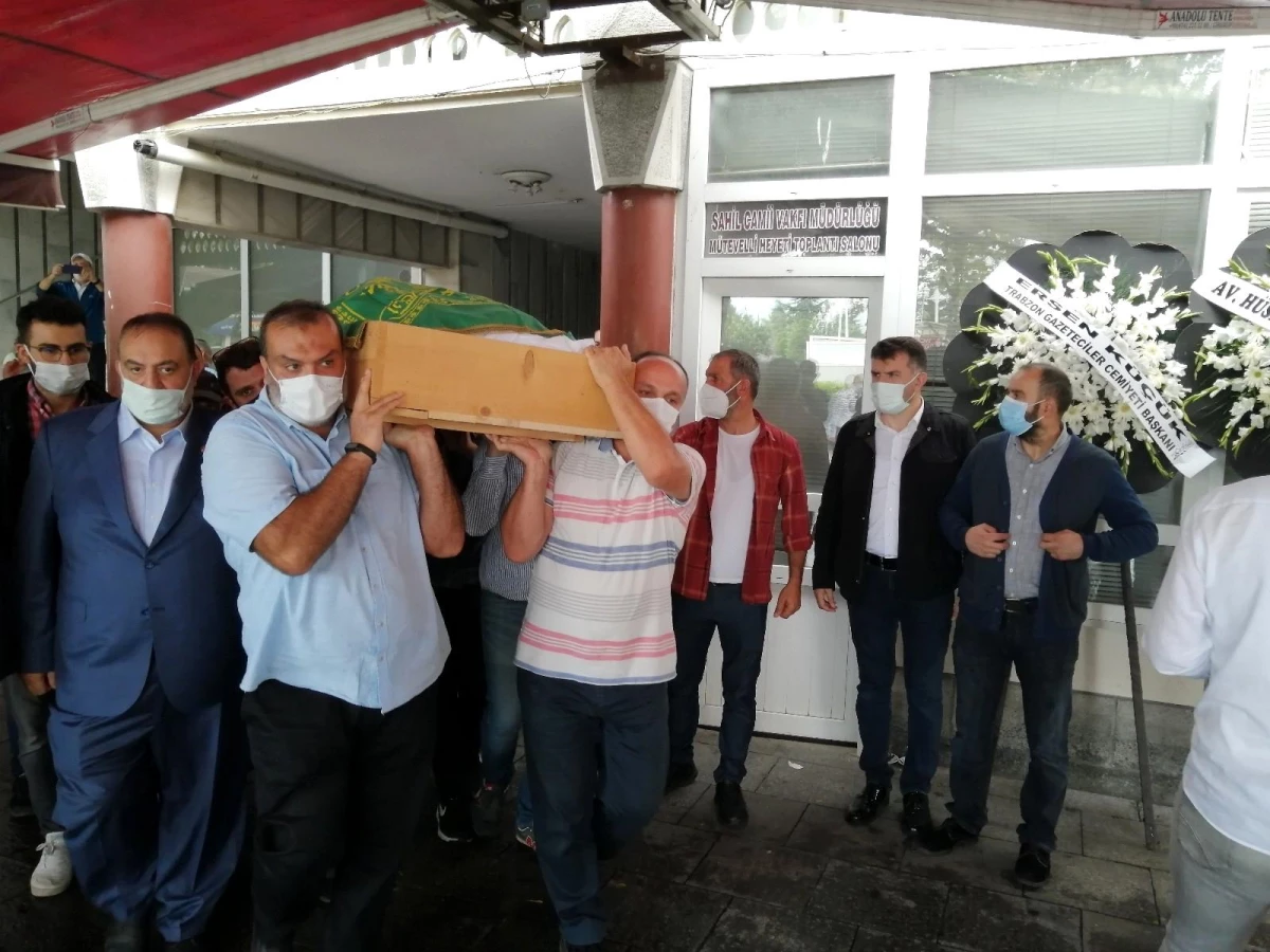 Rize\'de gazetecilerin Necati Ağabeyi son yolculuğuna uğurlandı