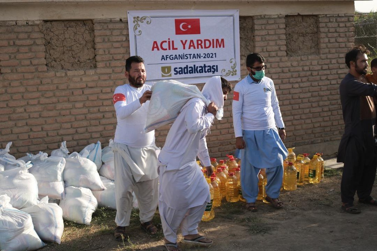 Sadakataşı\'ndan Afganistan\'a insani yardım