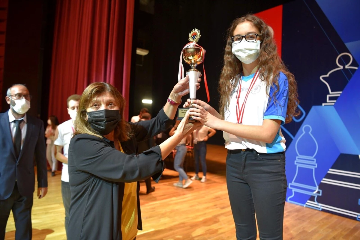Türkiye Satranç Şampiyonasında Selçuklu Belediyespor\'dan ikincilik