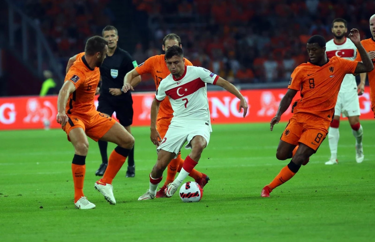 A Milli Futbol Takımı, 2022 FIFA Dünya Kupası Avrupa Elemeleri G Grubu\'ndaki 6. maçında deplasmanda Hollanda\'ya 6-1 yenildi.