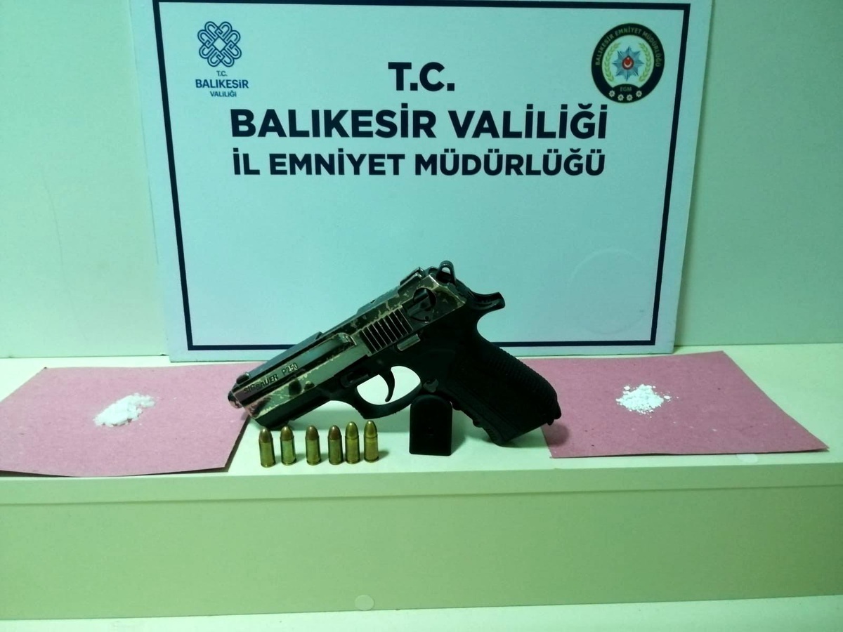 Balıkesir\'de polisten 13 şahsa gözaltı