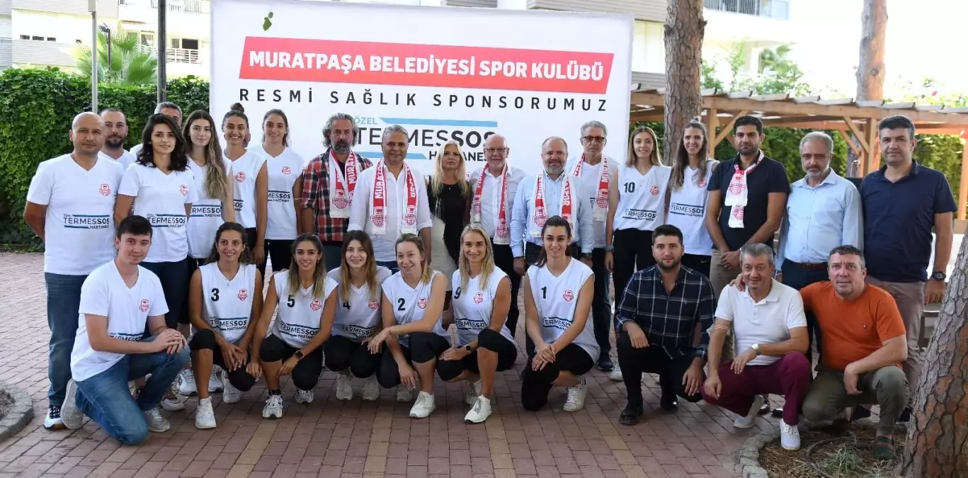 Başkan Uysal: " Sporcu altyapımızla gelecek yıllarda bir voleybol kenti olabiliriz"