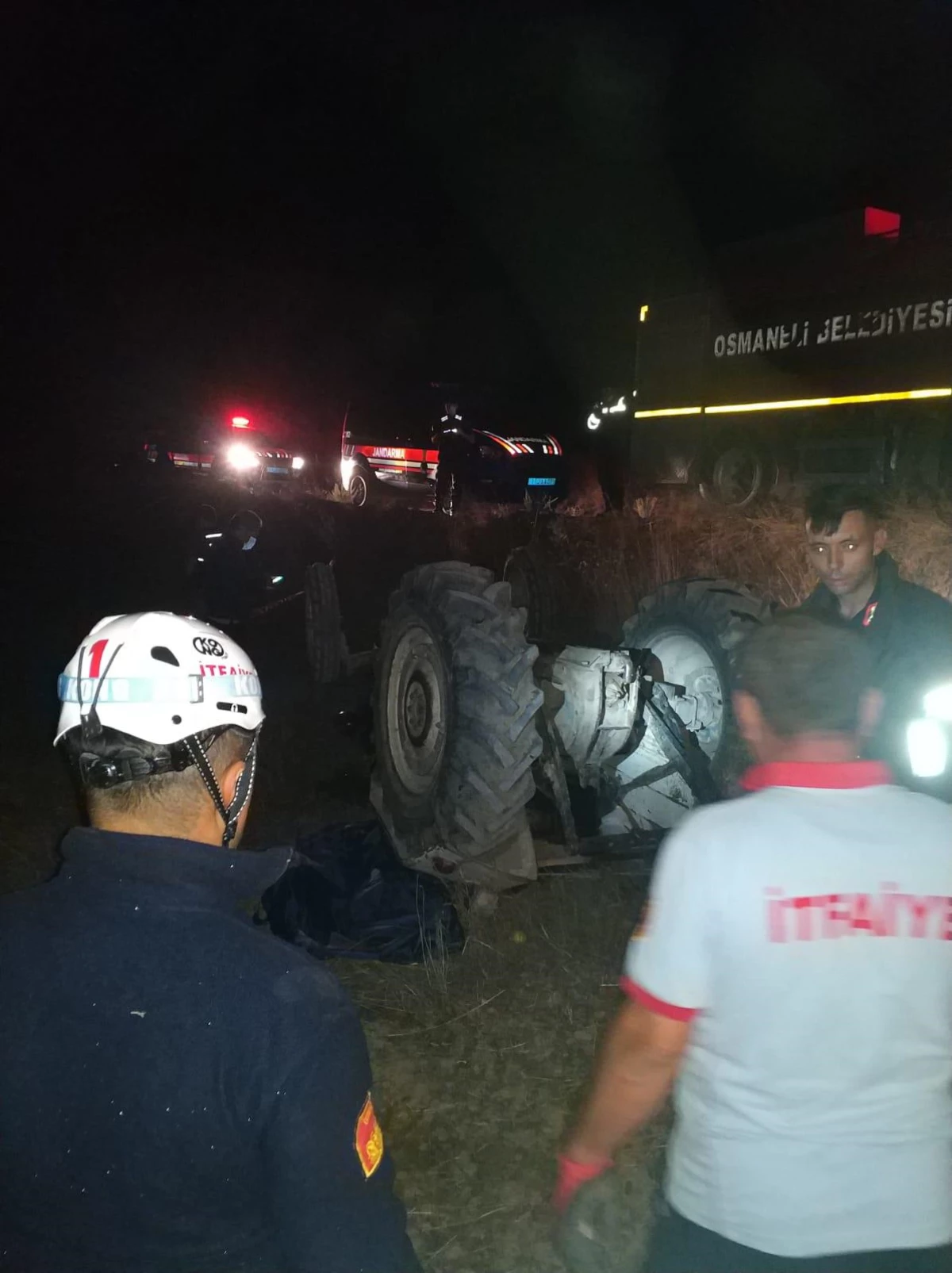 Son dakika... Bilecik\'te devrilen traktörün sürücüsü öldü