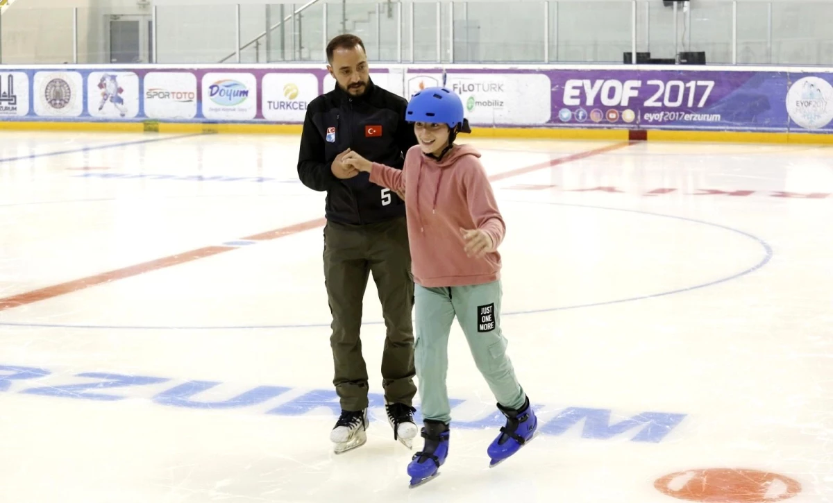 Son dakika haberleri! Büyükşehir engelli çocuklar için buz pateni kursu açtı