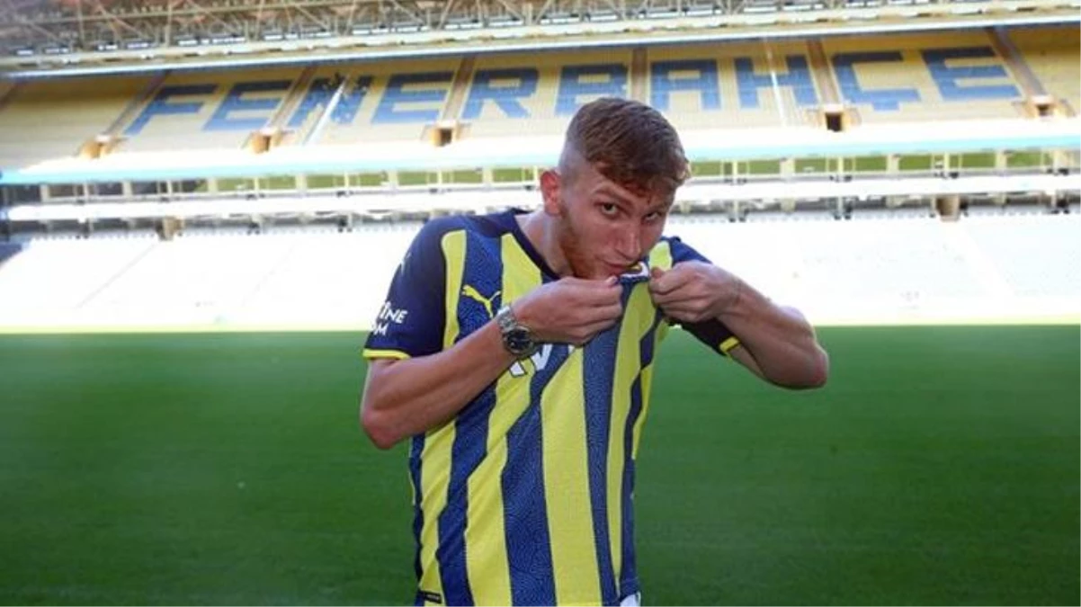 Sarı-lacivertlilerin yeni transferi Burak Kapacak takımdan gidiyor! Altay, genç futbolcunun transferi için devreye girdi