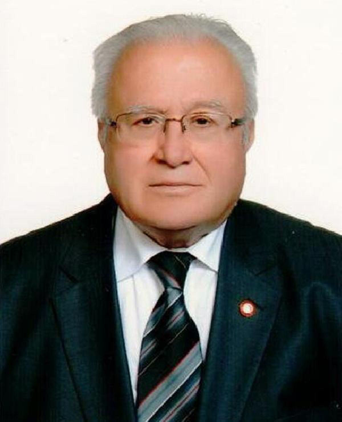 Hayırsever iş insanı Manasır koronavirüsten yaşamını yitirdi