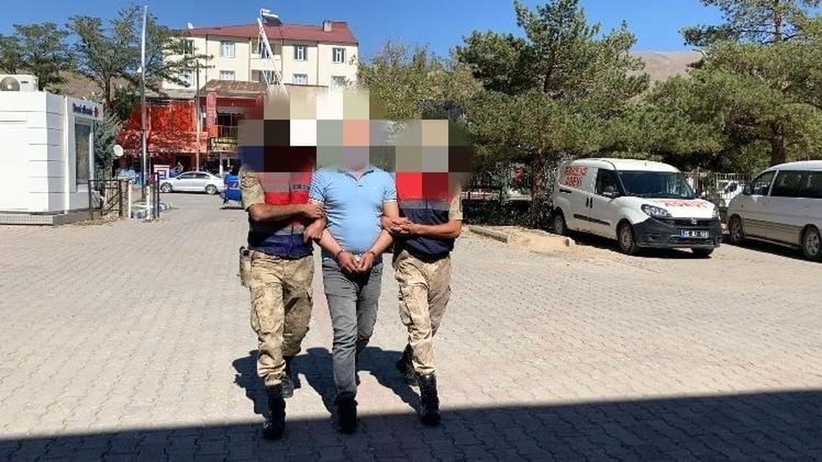 Hırsızlar bir mahalleyi karanlıkta bıraktı