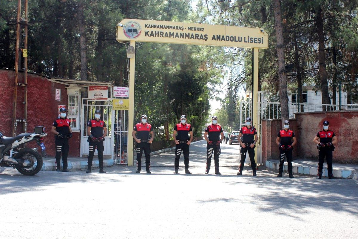 Kahramanmaraş\'ta 338 okula 199 polis