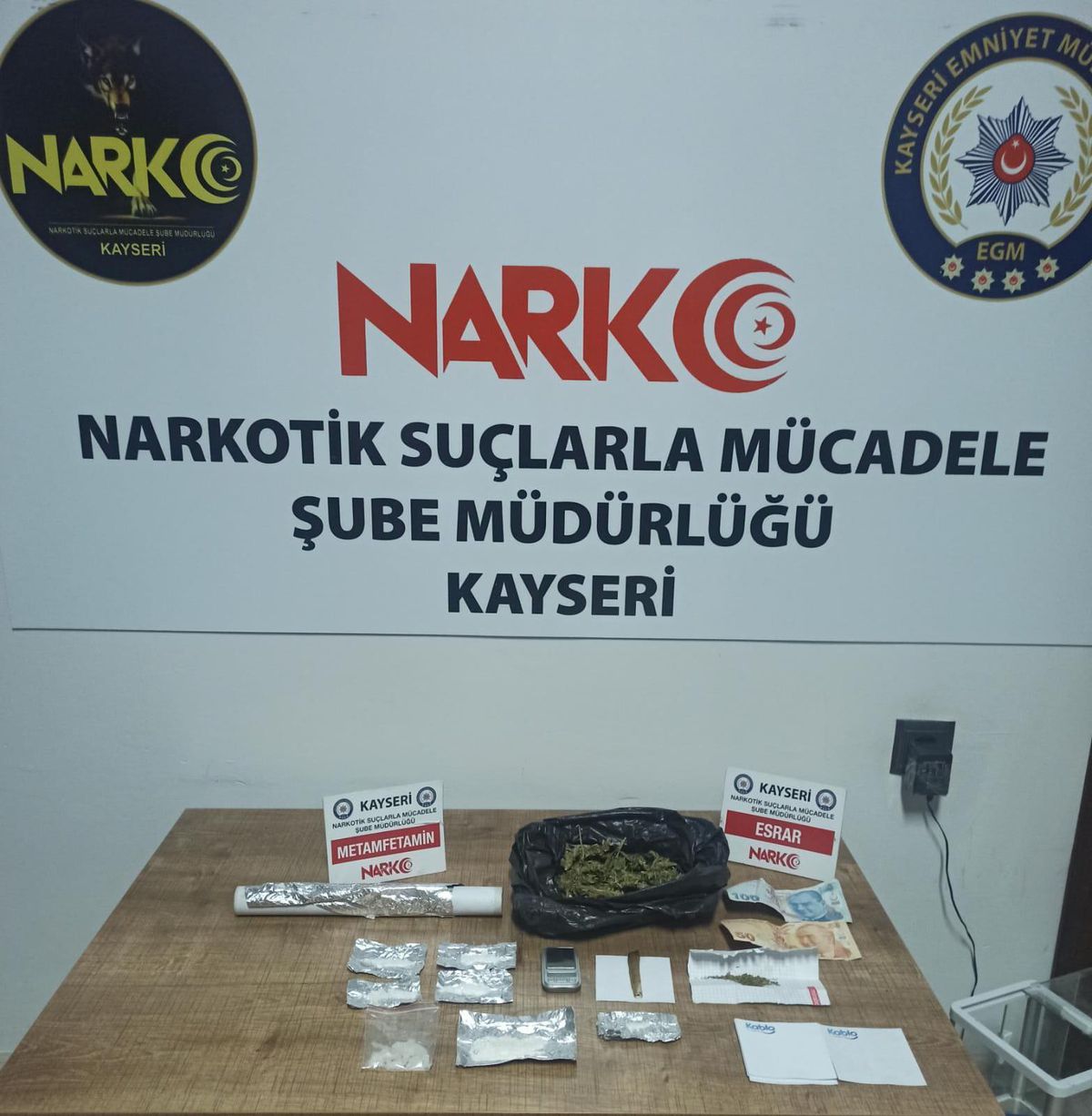 Kayseri\'de uyuşturucu operasyonunda yakalanan 2 şüpheli tutuklandı