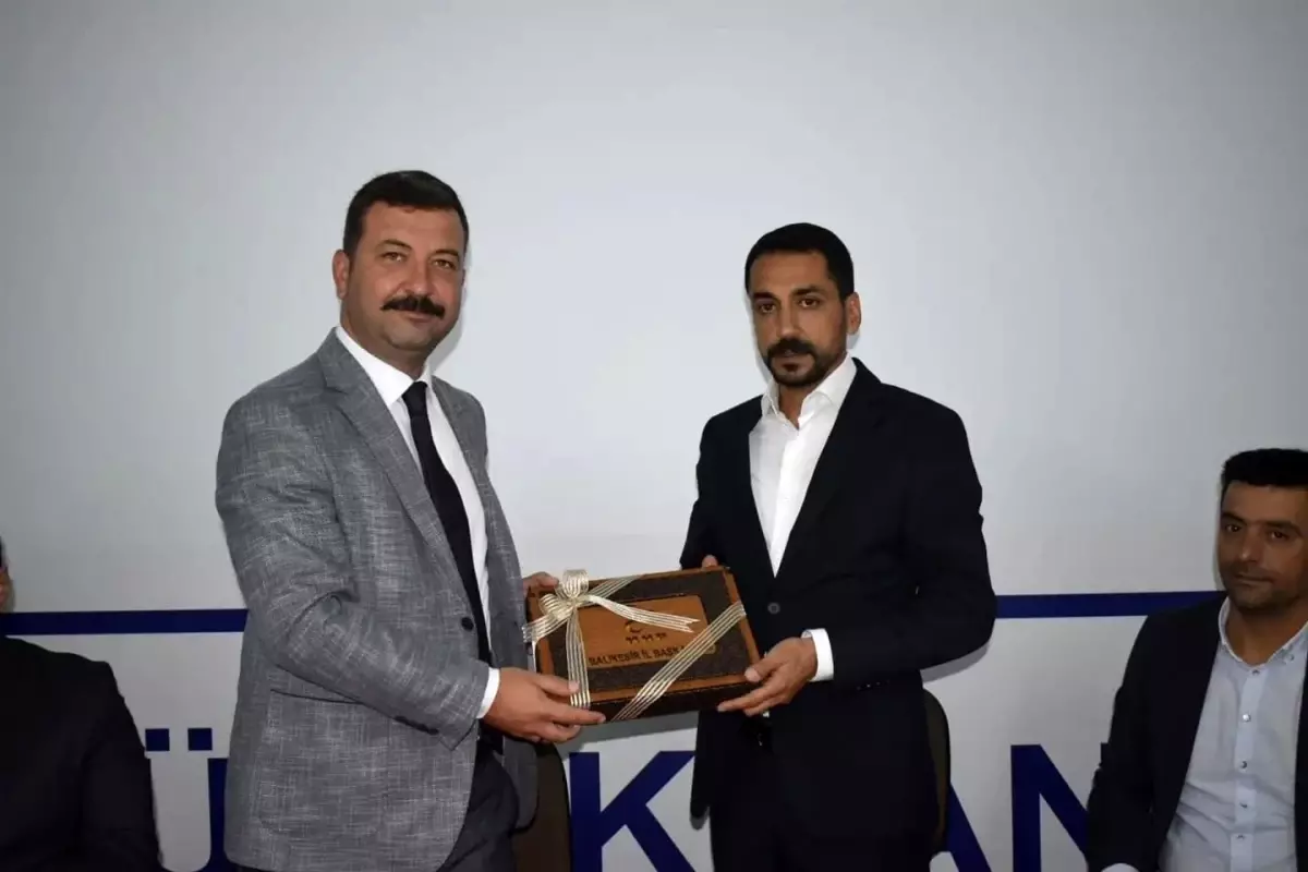 MHP İl yönetiminden STK\'lara ziyaret