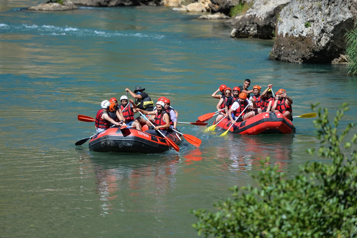 "Munzur Çayı" rafting tutkunları için çekim alanı oldu