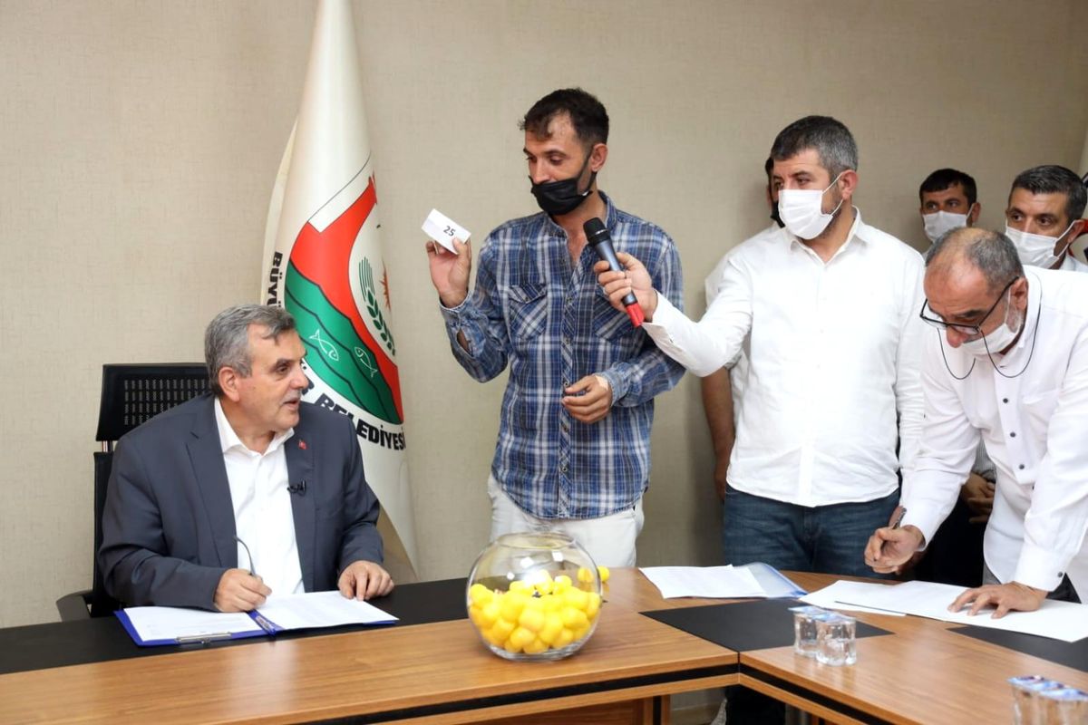 Şanlıurfa\'da 30 şoför alımı için kuralar çekildi