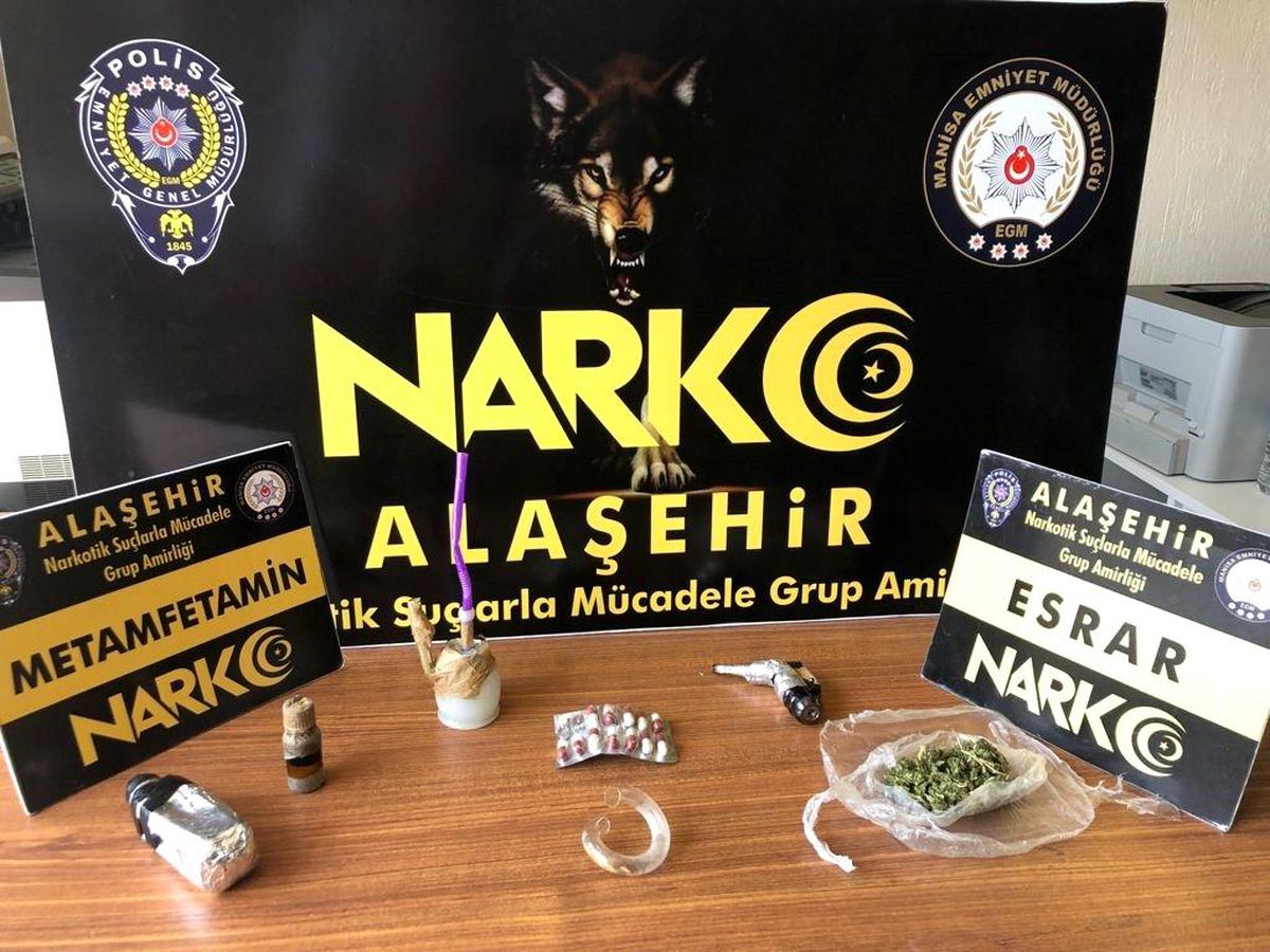 Şüphe üzerine durdurulan şahsın üzerinden uyuşturucu çıktı