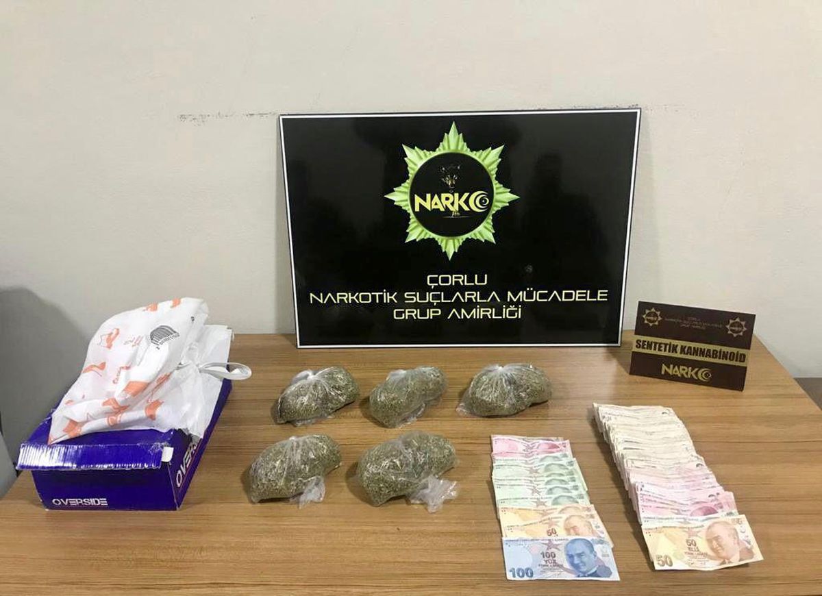 Tekirdağ\'da bir takside 400 gram sentetik uyuşturucu ele geçirildi