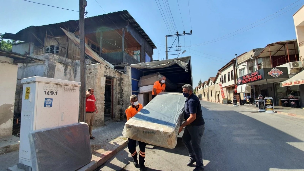 Son dakika! Yangında zarar gören ailelere yardım