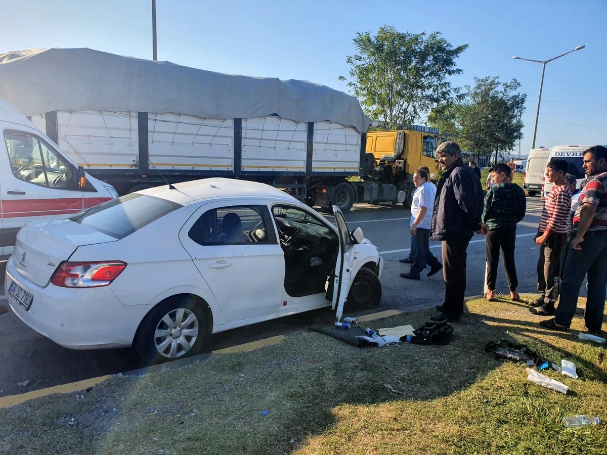 Zonguldak\'ta trafik kazası: 3 yaralı