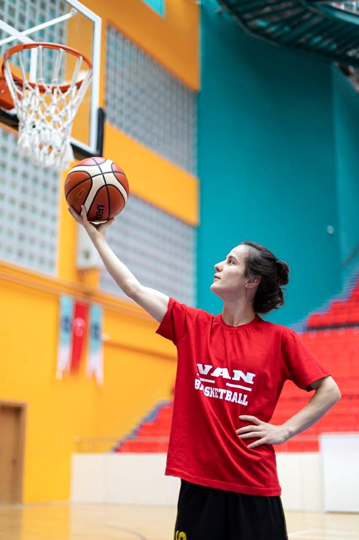 EBK, Nuran Çoban\'ı kadrosuna kattı
