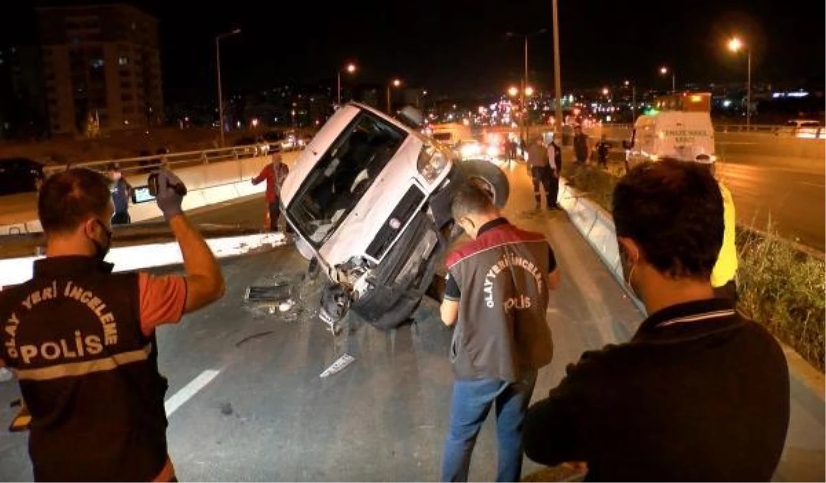 Hasarlı kaza sonrası trafiği yavaşlatırken, 2 otomobilin çarpması sonucu öldü