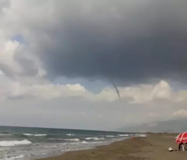 Hatay'da hortum korkuttu