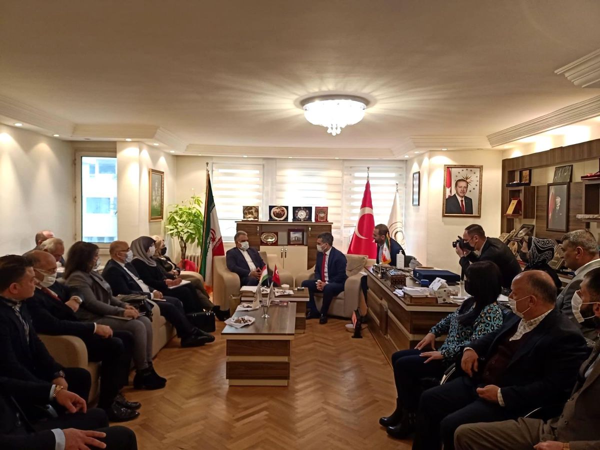 İran Büyükelçisi Farazmand, SANKON\'u ziyaret etti