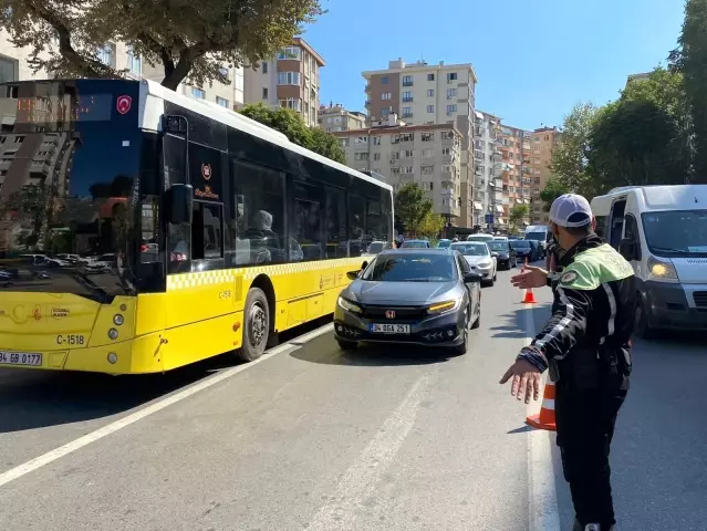 Kadıköy'de okul önlerinde 'tam kapsamlı' denetim