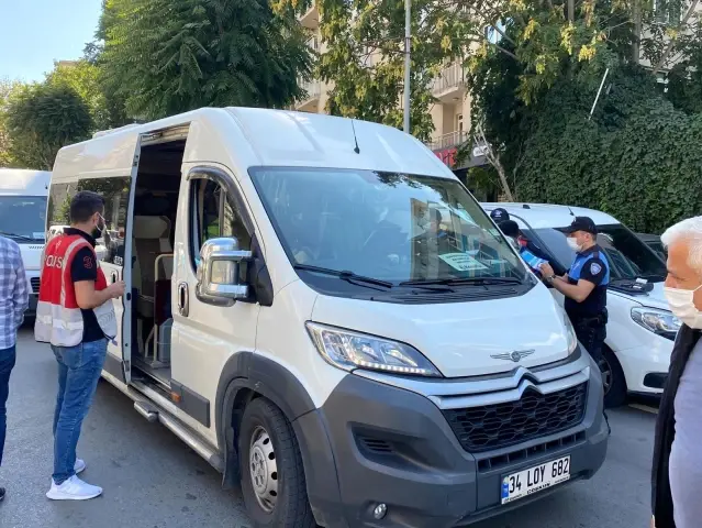 Kadıköy'de okul önlerinde 'tam kapsamlı' denetim