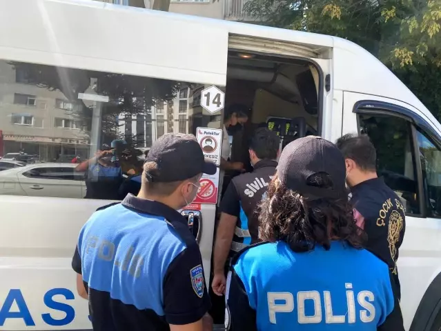 Kadıköy'de okul önlerinde 'tam kapsamlı' denetim