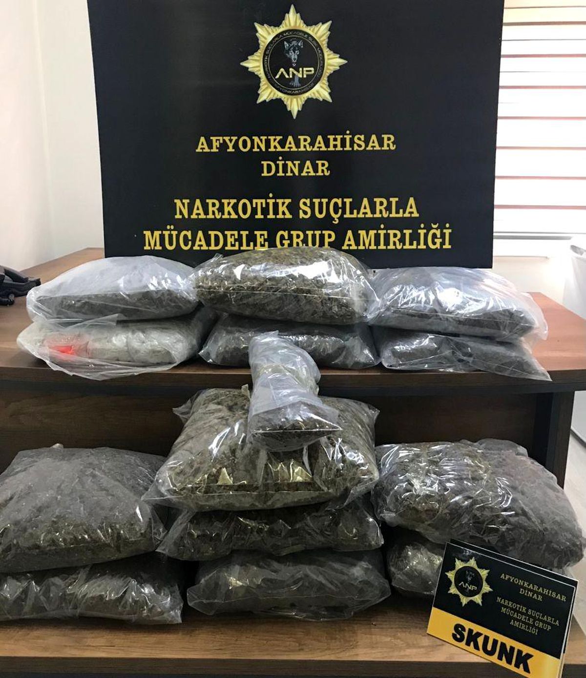 Kontrol amaçlı durdurulan araçtan 13 kilo 640 gram uyuşturucu çıktı