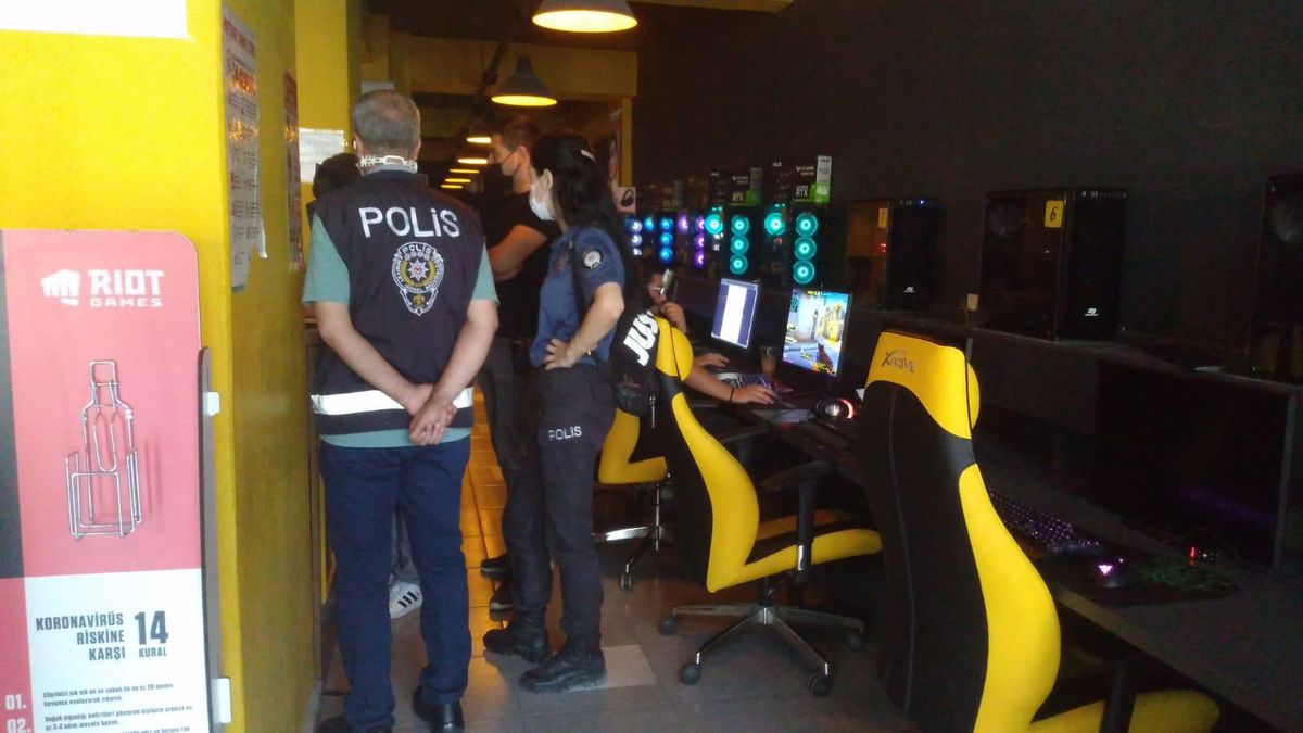 Manisa\'da internet kafe ve oyun salonları denetlendi