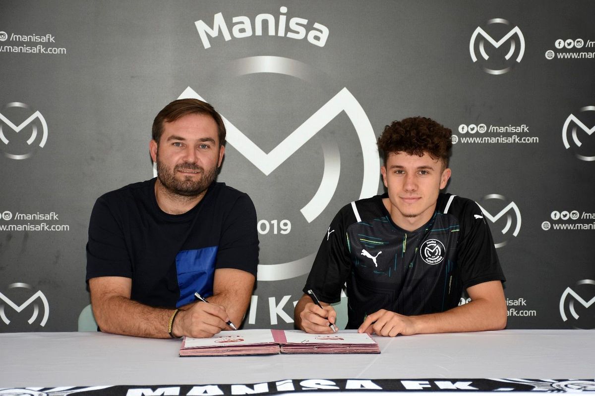 Osman Burak Destan Manisa FK\'da