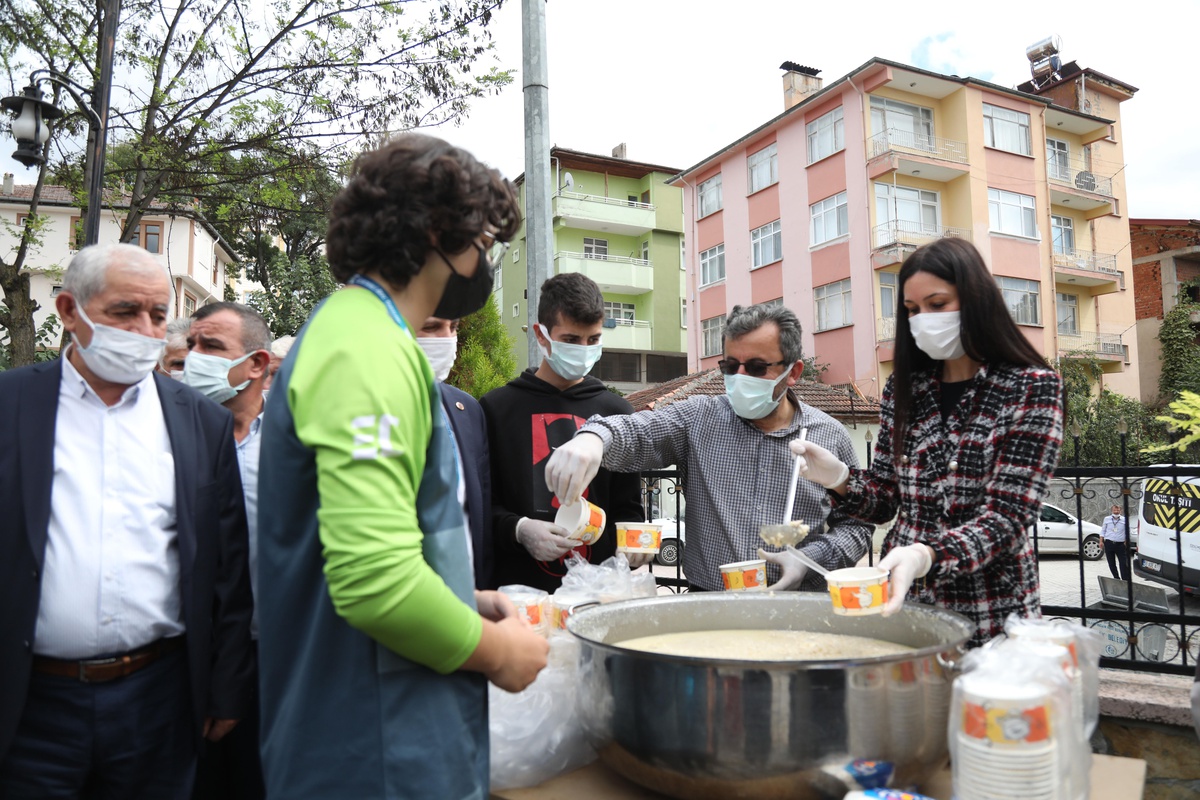 AK Parti\'li Karaaslan, Samsun\'da rehabilitasyon merkezini ziyaretinde konuştu Açıklaması
