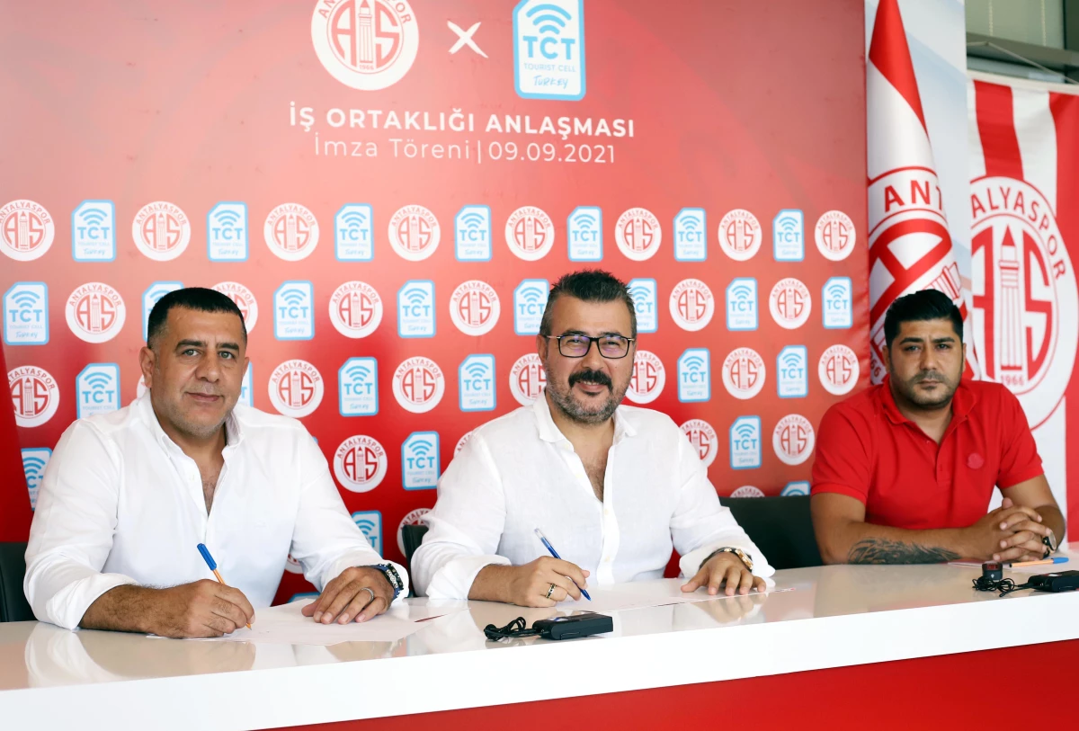 FTA Antalyaspor, yeni sponsorluğuna imza attı