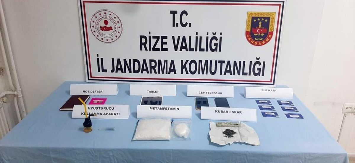 Arabasının stepnesinden uyuşturucu çıktı