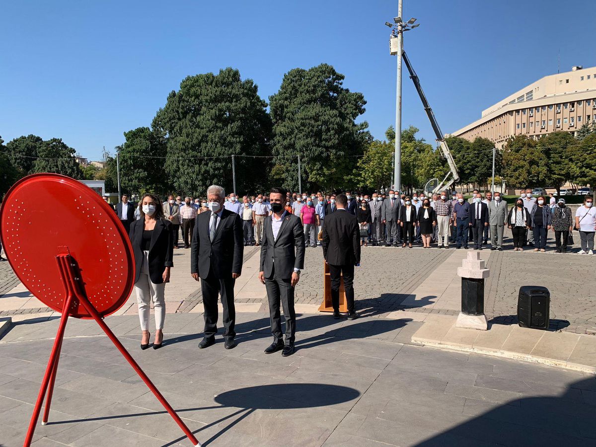 CHP\'nin kuruluşunun 98. yıl dönümü