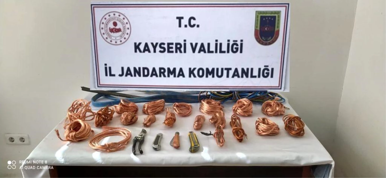 Enerji nakil kablosu çalan şahıslar yakalandı